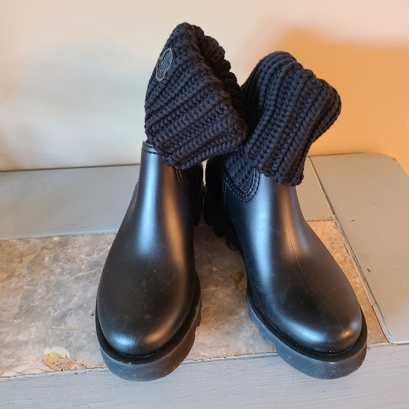 Moncler Ribbed Rubber Boots - Picture 2 of 12